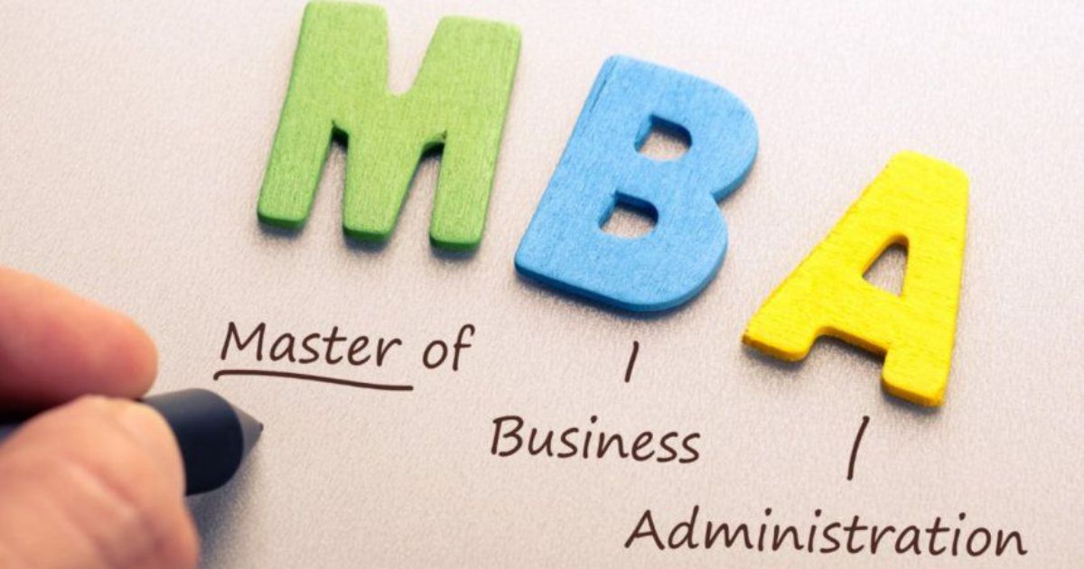 How to Choose the Right MBA Program in 202